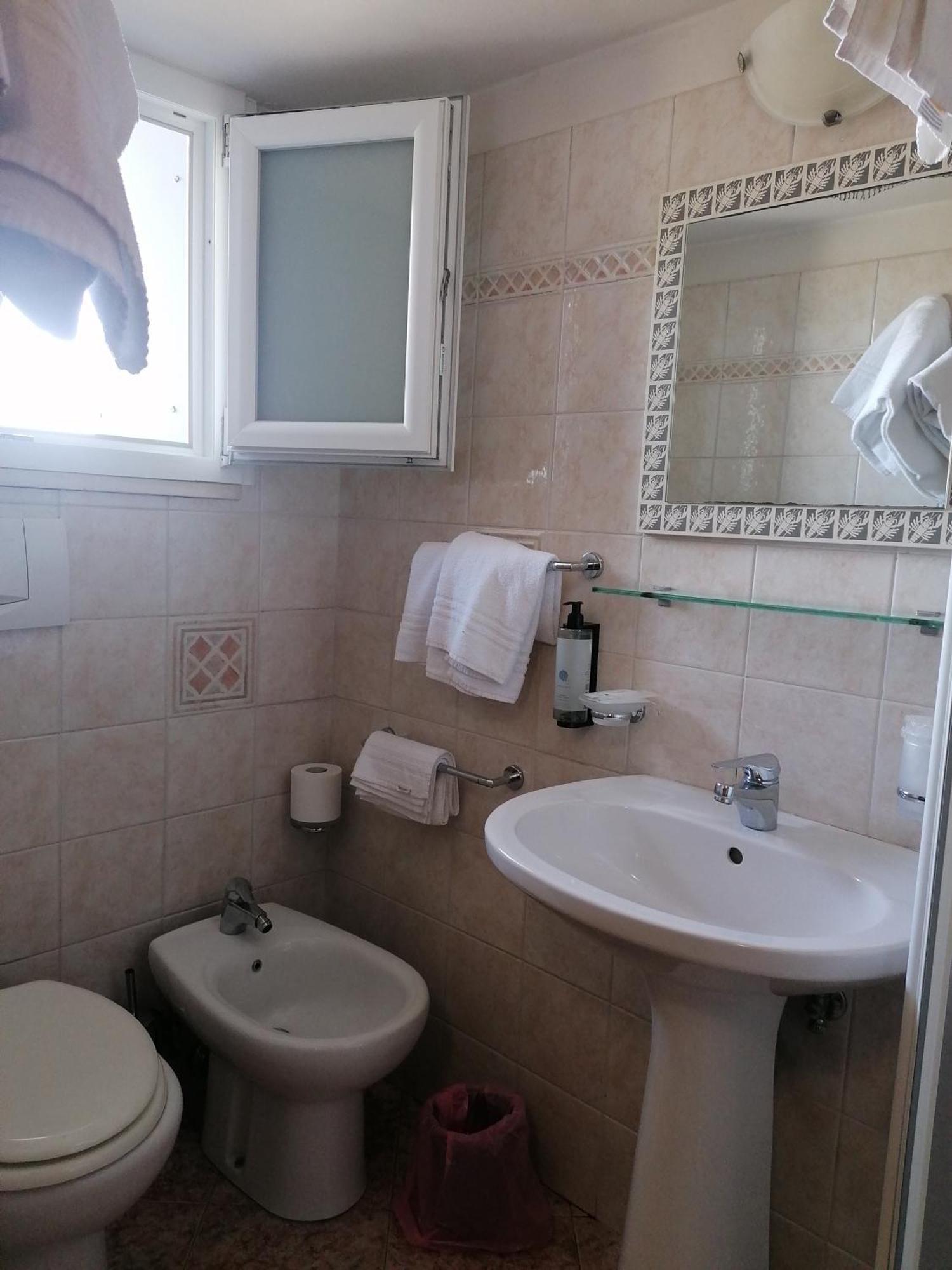 Albergo Ristorante Protti Каттолика Экстерьер фото